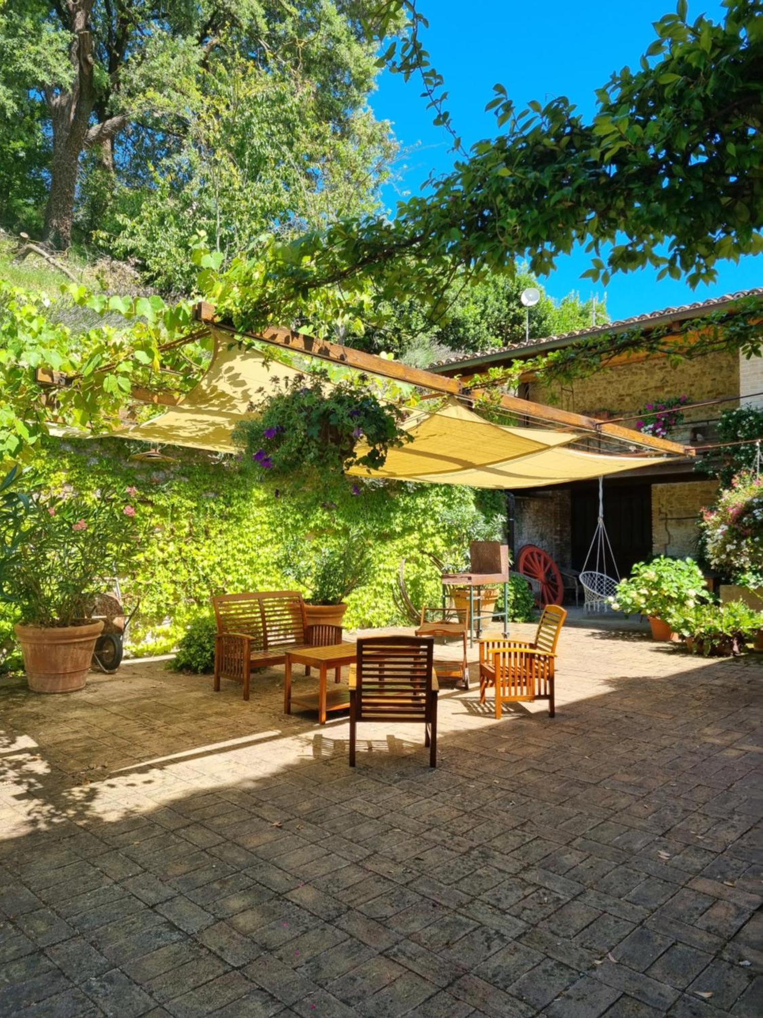 Casa Zia Cianetta Residenza Di Campagna Guest House Capodacqua  Bagian luar foto